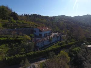 an aerial view of a house on a wall at Bed&Breakfast Bella Vita in Moneglia