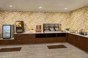 a store with aasteryasteryasteryasteryasteryasteryasteryasteryasteryasteryasteryastery at City Express By Marriott Rancho Cucamonga in Rancho Cucamonga