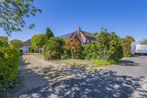 an image of a house with a driveway at 2 Bed in Snape oc-12sf in Snape