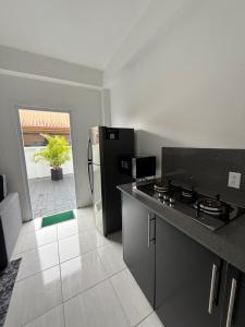 Kitchen o kitchenette sa KRONOS APARTMENTS