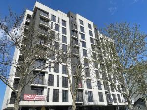 Bangunan di mana terletaknya apartmen