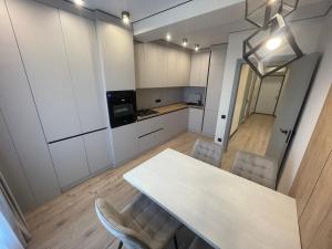 Dapur atau dapur kecil di Evicons Residence