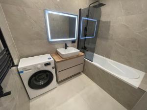 Bilik mandi di Evicons Residence +10 gambar