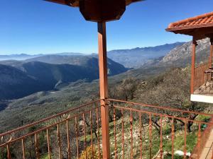 Pogled na planine ili pogled na planine iz apartmana