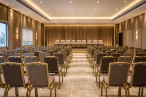 Zona de negocis o sala de conferències de Alba Regency Guruvayur