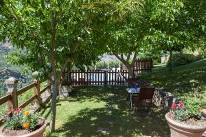Vonkajšia záhrada v ubytovaní Casa Rural La Majada de Peñacorada