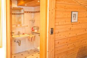 Vannituba majutusasutuses Pension Restner