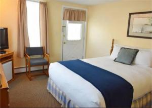 Gallery image of Wilson Lake Inn in Wilton +39 photos