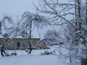 Maison d'Hôtes Les Après v zimě