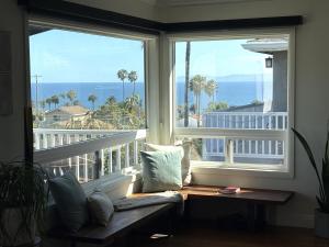 a window seat with a view of the ocean at Casa Pacifica in San Pedro
