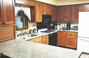 Gallery image of Abbey's Century Old Farmhouse in Baraboo