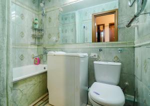 Phòng tắm tại Apartment Na Lermontova 3
