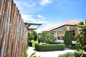 Zahrada ubytování Baan Opun Garden Resort