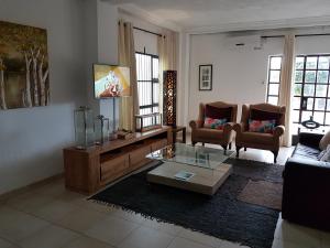 The Residence Villa Chobe的休息区