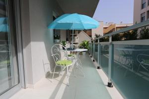 Patio alebo iná vonkajšia časť ubytovania Cabo Roig La Rotonda, Pool, Beach & Comfort