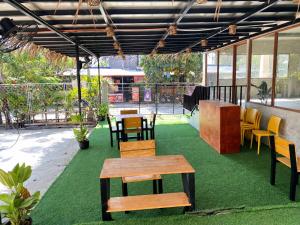 Gallery image of RedDoorz at Westeria Hostel in Puerto Princesa City