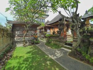 Foto dalla galleria di Kubu Taman Home Stay ad Ubud