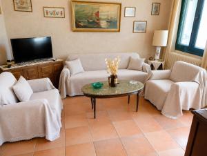 Gallery image of Perivolakia Garden View - Rafina Stay near Airport in Rafina