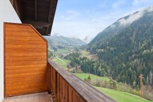 a balcony with a view of a valley at Unterzerunhof 2 in Laion