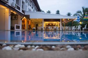 Bazén v ubytování Natural Samui Hotel nebo v jeho okolí