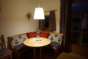 Posedenie v ubytovaní Appartements Huber