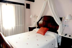 Posteľ alebo postele v izbe v ubytovaní Hotel Restaurant Verdià