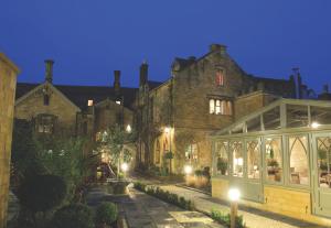 Foto dalla galleria di The Manor House Hotel a Moreton in Marsh