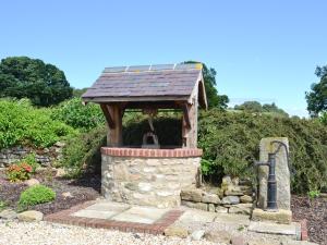 a smallificialificialificialificialificialificialificialificialificialificialificialificialificialificial at Sykelands Cottage in Ravensworth
