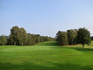 a view of the green on a golf course at Cray House - Ukc4632 in Glenshee +3 photos