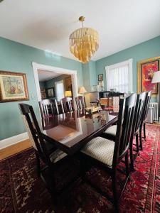 a dining room with a table and chairs at Beacon Hermitage in Beacon +44 photos