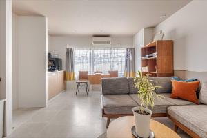 Gallery image of 8b HOTEL -Osaka Nishikujo APARTMENT- in Osaka