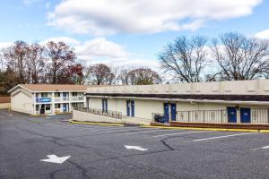 Gallery image of Motel 6 New Brunswick in New Brunswick