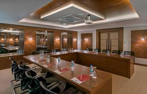 Der Geschäftsbereich oder Konferenzraum in der Unterkunft B Business Hotel & Spa