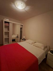 Gallery image of Apartman Solis in Igalo +11 photos