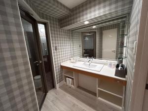 gull HOTEL tesisinde bir banyo +24 fotoğraf