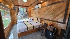 Hotel location and nearby attractions at Xuan Son Lakeside Bungalow, Xuan Son Lakeside Bungalow