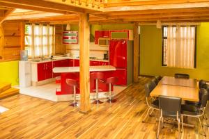 Kuchyň nebo kuchyňský kout v ubytování Cabañas el Chalet