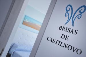 Postel nebo postele na pokoji v ubytování Hostal Brisas de Conil