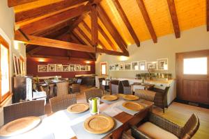 Reštaurácia alebo iné gastronomické zariadenie v ubytovaní Agriturismo La Tensa + 37 fotografií