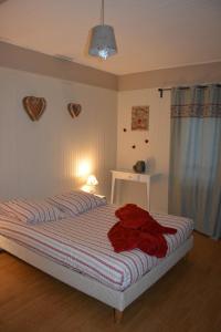 Postel nebo postele na pokoji v ubytování Hotel Le Central