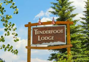 a sign for a tarffoit lodge at Tenderfoot Lodge 2620 by SummitCove Lodging in Colorado in Keystone