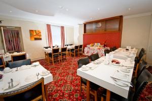 Gallery image of Avonmore Hotel in London