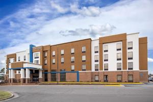 a rendering of the front of a building at Hampton Inn & Suites Augusta West in Quail Creek
