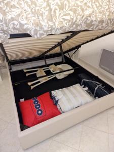 a drawer under a bunk bed with clothes at Le Charme bleu d'Azur in Saint-Raphaël