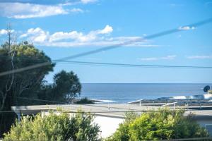 a view of the ocean from a house at MeNo's at Bawley in Bawley Point +13 photos