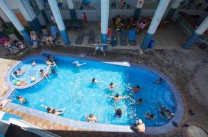 Вид на бассейн в Hotel Puntarenas Beach или окрестностях