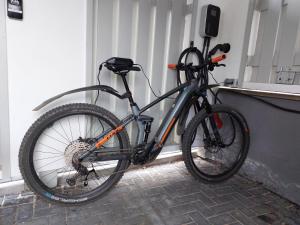 a bike parked next to a building at Ferienwohnungen Derx in Bad Wildungen