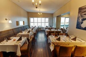 Εστιατόριο ή άλλο μέρος για φαγητό στο Fosshotel Hellnar