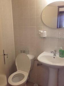 O baie la Hotel Anna