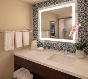 Gallery image of Lido Beach Resort - Sarasota in Sarasota